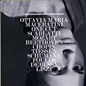 Ottavia Maria Maceratini One Cut / aldilá Ottavia Maria Maceratini One Cut / aldilá