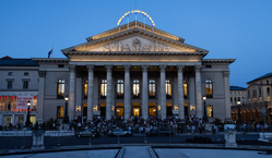 Das Nationaltheater mit Regenbogen-Installation, Foto: Bayerische Staatsoper