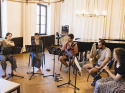 Das Quintetilians Blaeserquintett bei der Vorbereitung, Foto: Daniel Delang
