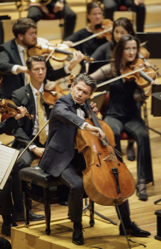 Gautier Capuçon und die Sächsische Staatskapelle Dresden. Foto: Oliver Killig