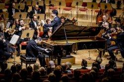 Igor Levit, das Israel Philharmonic Orchestra und Lahav Shani bei TIKWAH-Festival., Foto: Sven Lorenz